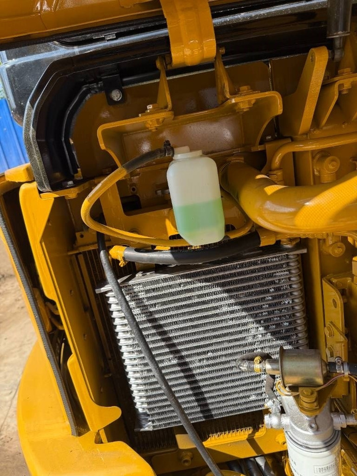 CAT 303.5E - Mini excavator: picture 3 CAT 303.5E - Mini excavator: picture 3