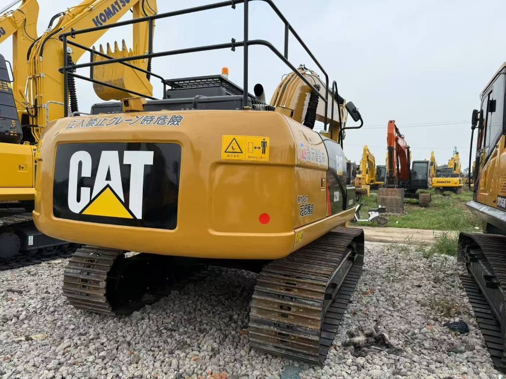 CAT 320D2  - Crawler excavator: picture 1 CAT 320D2  - Crawler excavator: picture 1