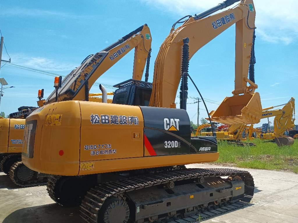 CAT 320D2L  - Crawler excavator: picture 1 CAT 320D2L  - Crawler excavator: picture 1