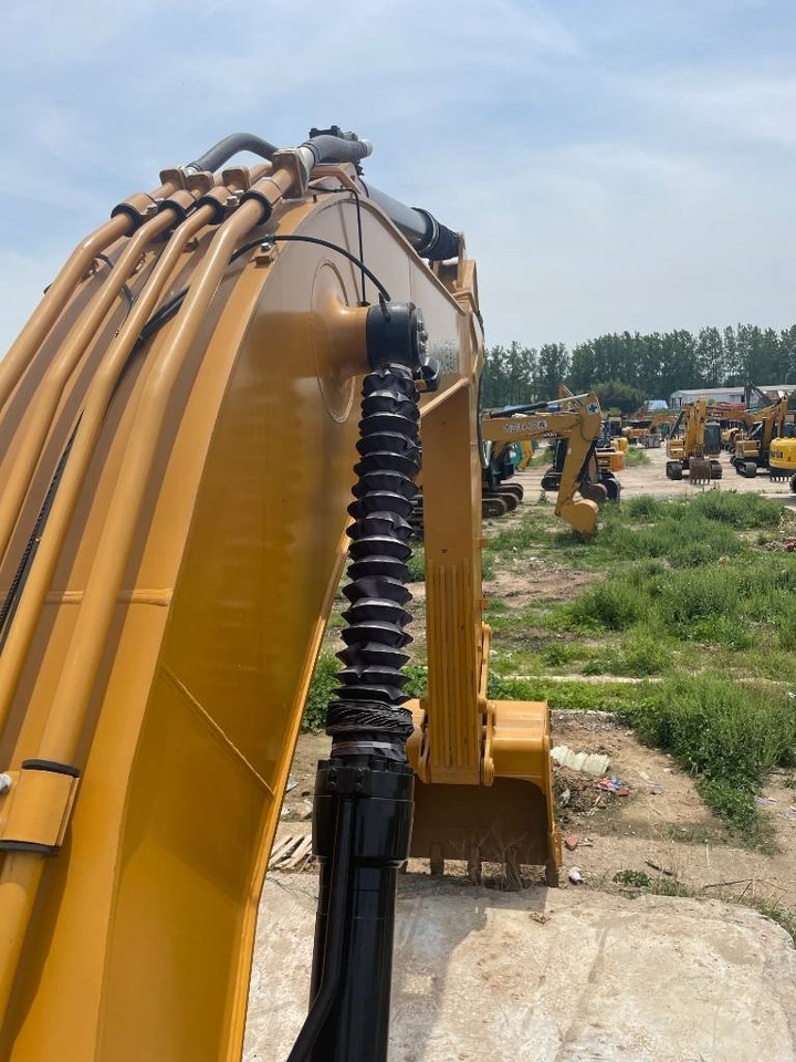 Crawler excavator CAT 330D2: picture 8