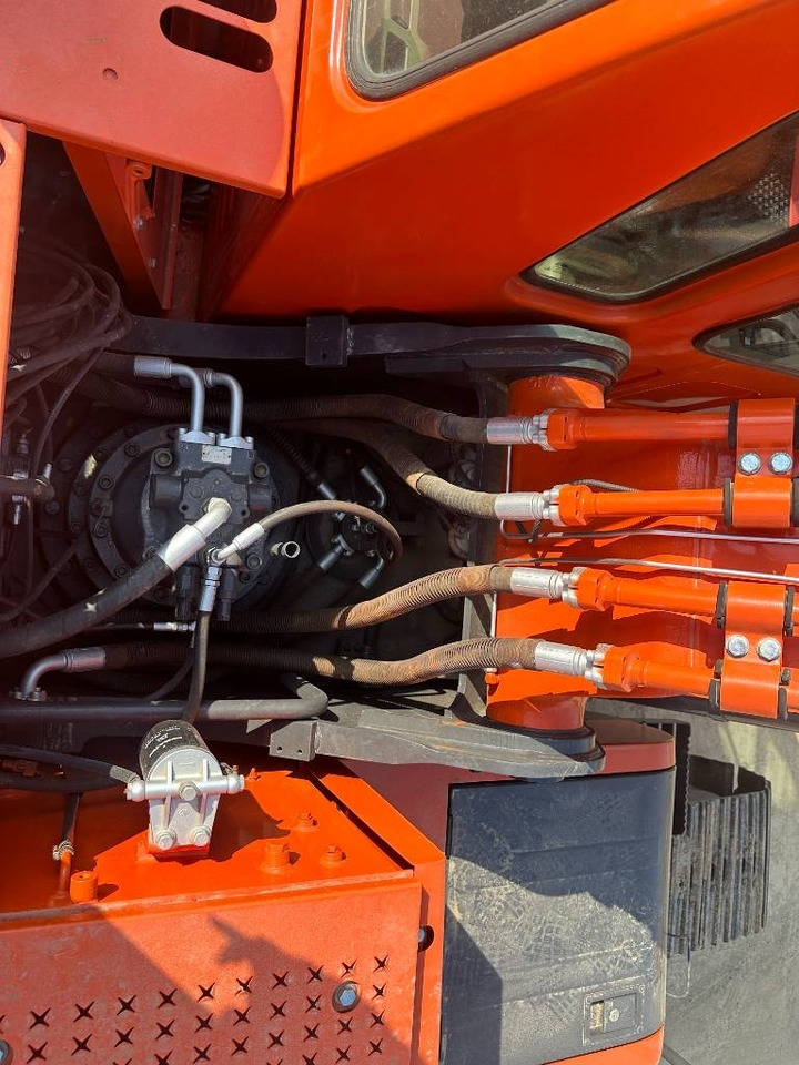 Crawler excavator Doosan DX 300 [ Copy ]: picture 8
