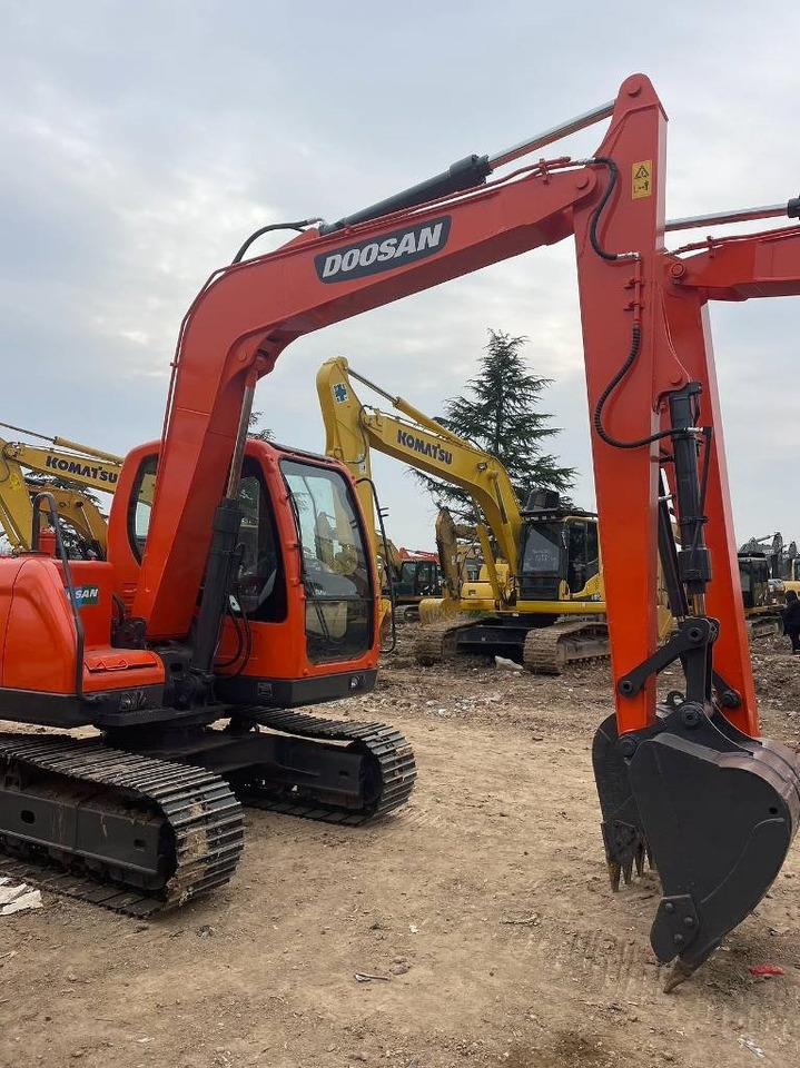 Doosan DX80 - Mini excavator: picture 2 Doosan DX80 - Mini excavator: picture 2
