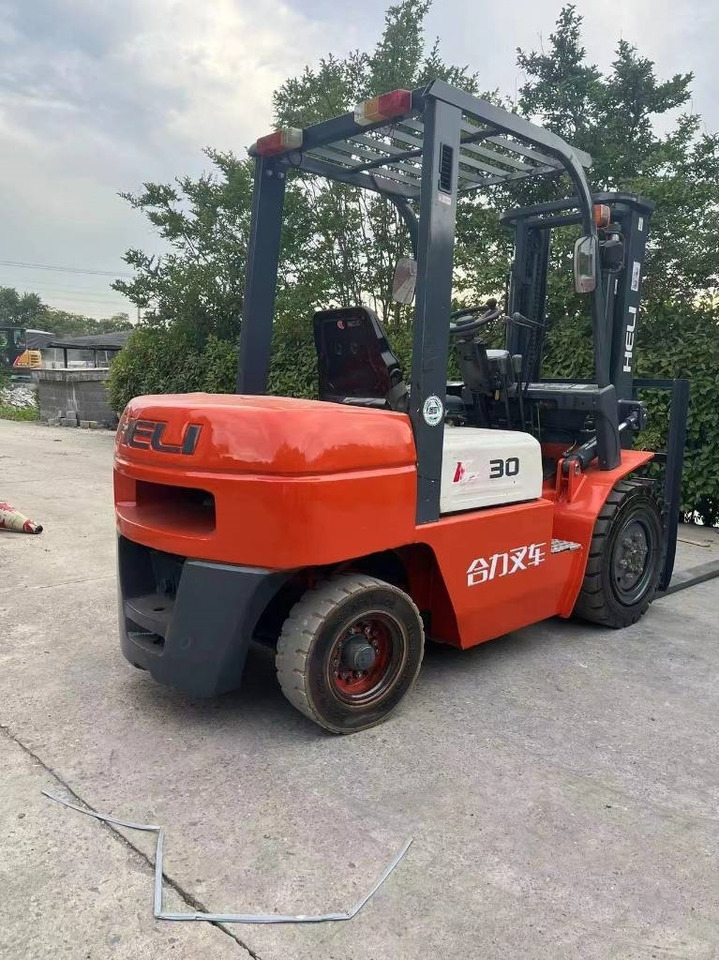 Heli CPC 30 - Diesel forklift: picture 1 Heli CPC 30 - Diesel forklift: picture 1