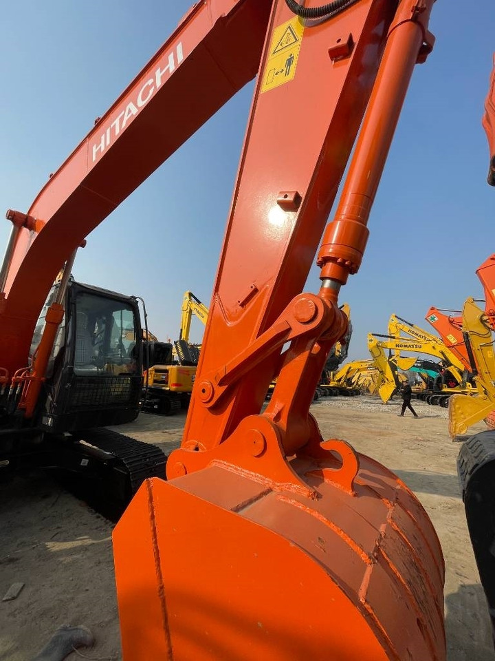 Hitachi ZX 130 - Crawler excavator: picture 5 Hitachi ZX 130 - Crawler excavator: picture 5