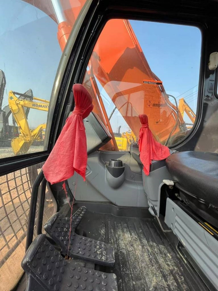Hitachi ZX 160 - Crawler excavator: picture 5 Hitachi ZX 160 - Crawler excavator: picture 5