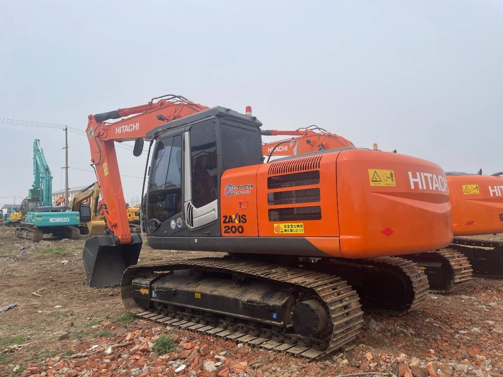 Hitachi ZX 200 - Crawler excavator: picture 1 Hitachi ZX 200 - Crawler excavator: picture 1
