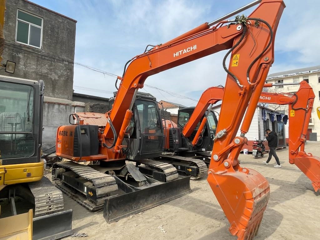 Hitachi ZX 80 - Crawler excavator: picture 1 Hitachi ZX 80 - Crawler excavator: picture 1