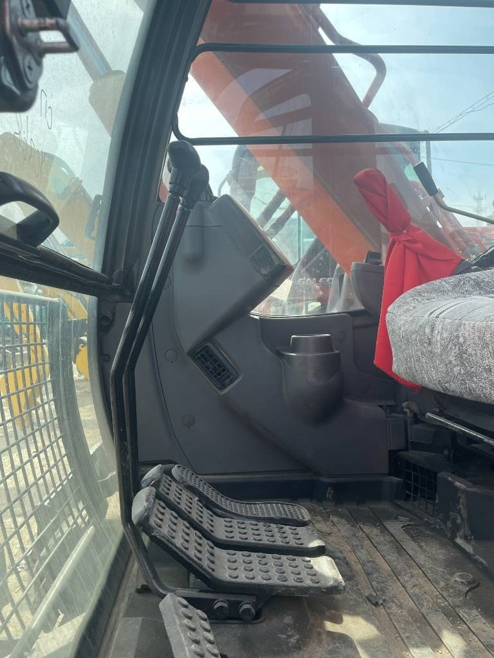 Hitachi ZX 80 - Crawler excavator: picture 4 Hitachi ZX 80 - Crawler excavator: picture 4
