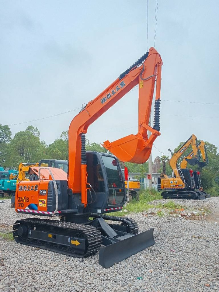 Hitachi ZX70 - Crawler excavator: picture 1 Hitachi ZX70 - Crawler excavator: picture 1
