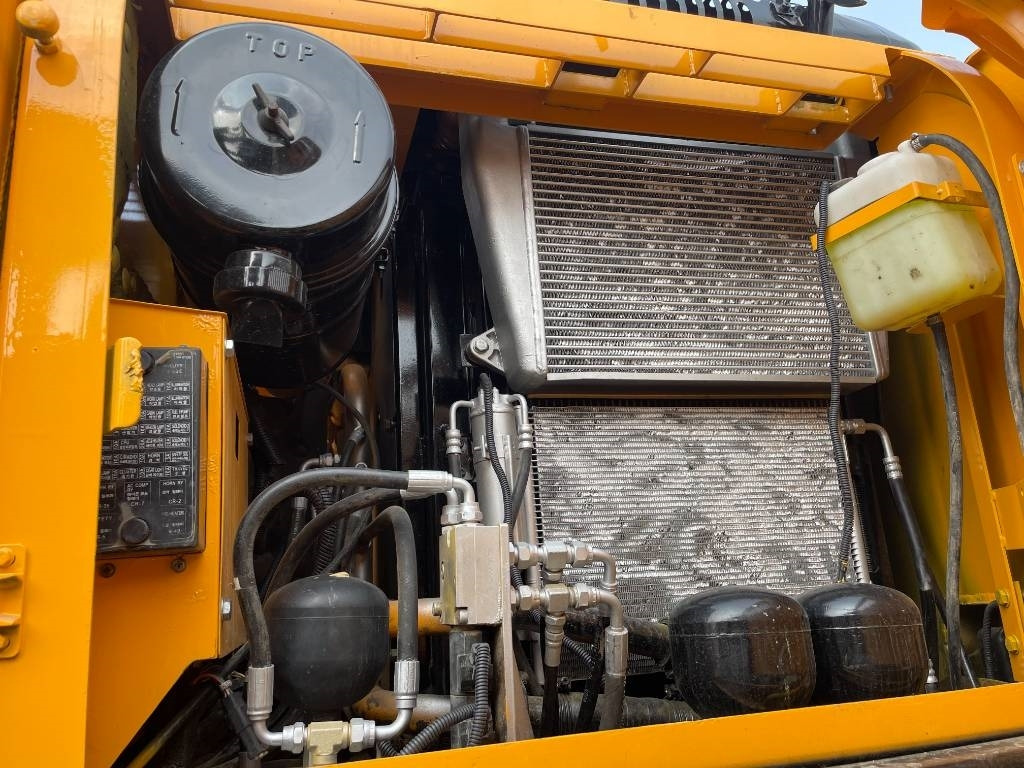 Hyundai R150W - Wheel excavator: picture 3 Hyundai R150W - Wheel excavator: picture 3
