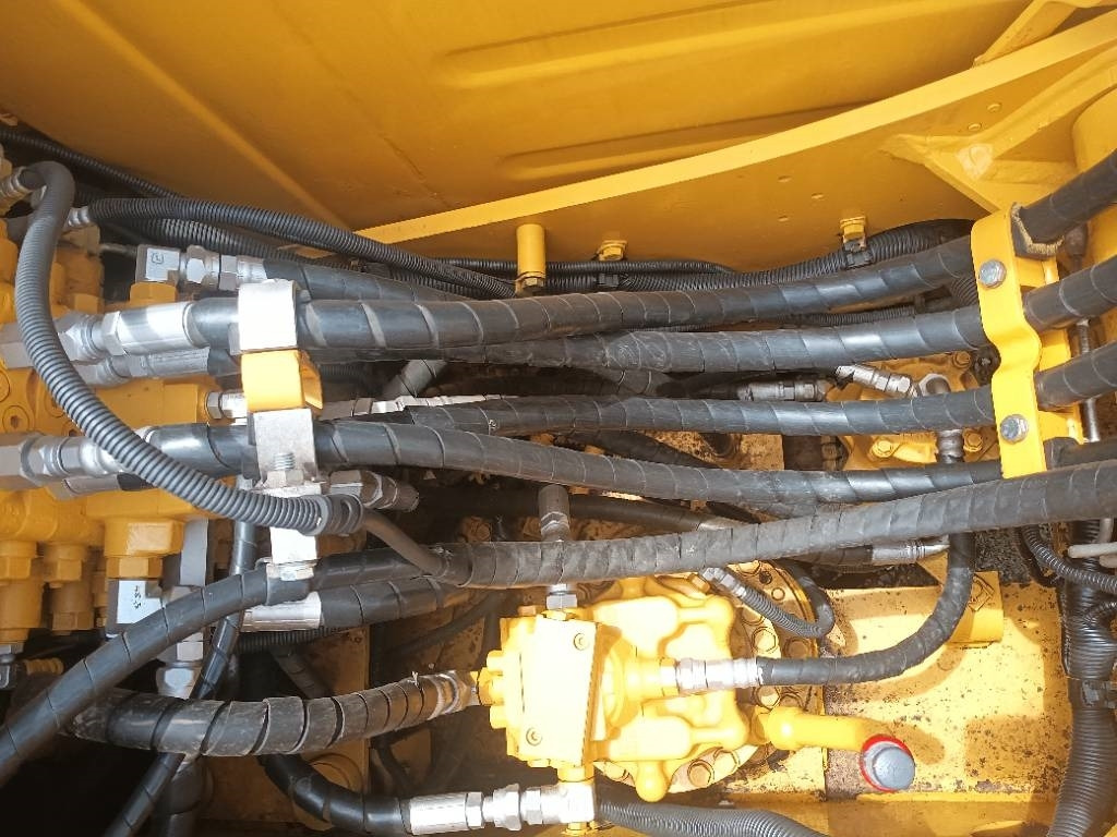Komatsu PC 120  - Crawler excavator: picture 4 Komatsu PC 120  - Crawler excavator: picture 4
