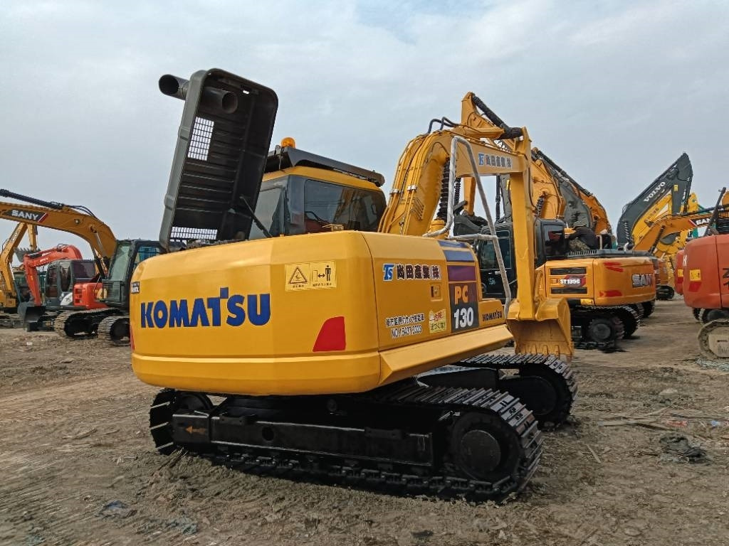 Komatsu PC 130  - Crawler excavator: picture 2 Komatsu PC 130  - Crawler excavator: picture 2