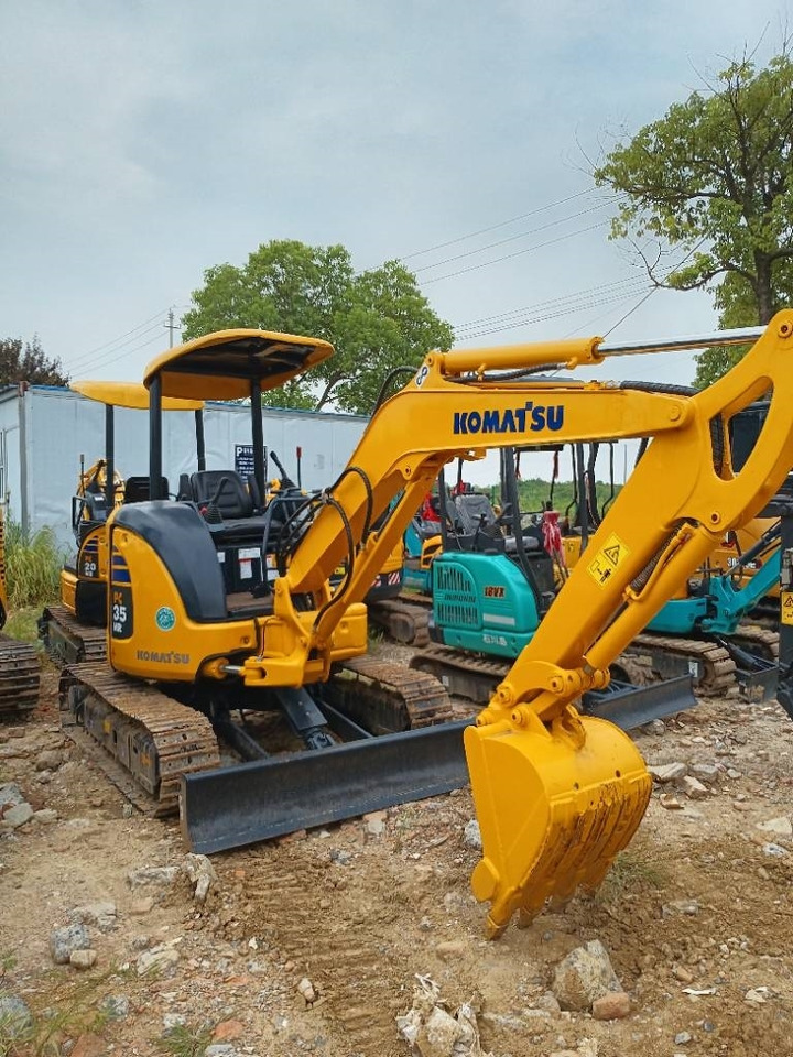 Komatsu PC 35 - Crawler excavator: picture 2 Komatsu PC 35 - Crawler excavator: picture 2