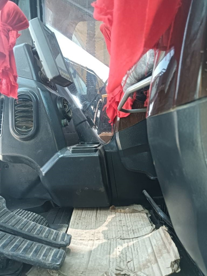 Sany 485h  - Crawler excavator: picture 4 Sany 485h  - Crawler excavator: picture 4