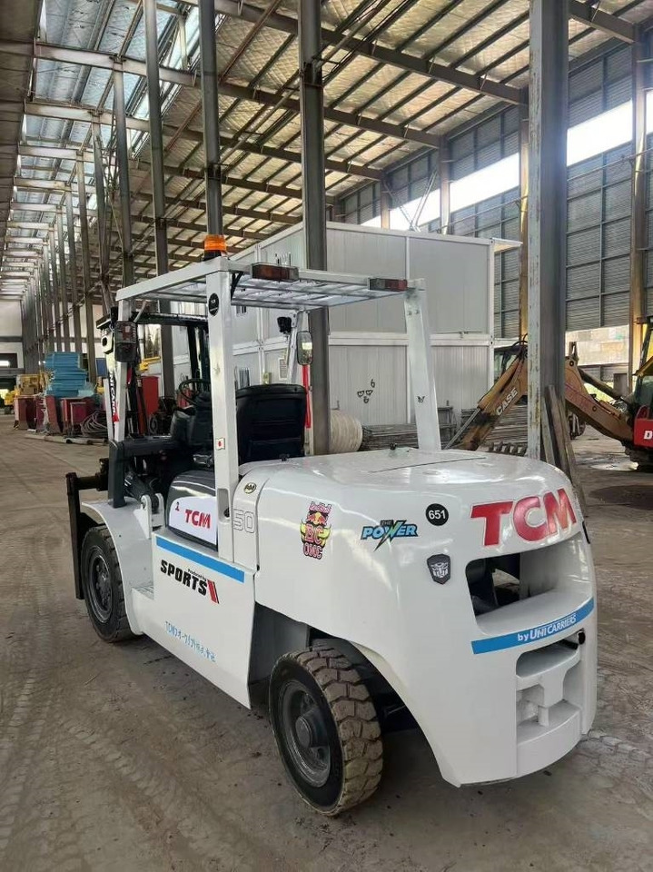 TCM FD 50 - Diesel forklift: picture 5 TCM FD 50 - Diesel forklift: picture 5