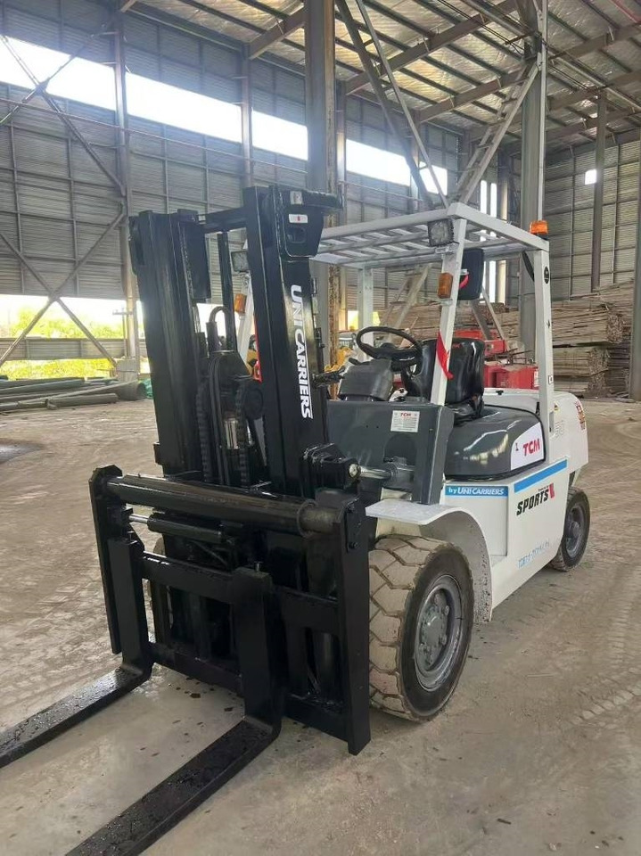TCM FD 50 - Diesel forklift: picture 4 TCM FD 50 - Diesel forklift: picture 4