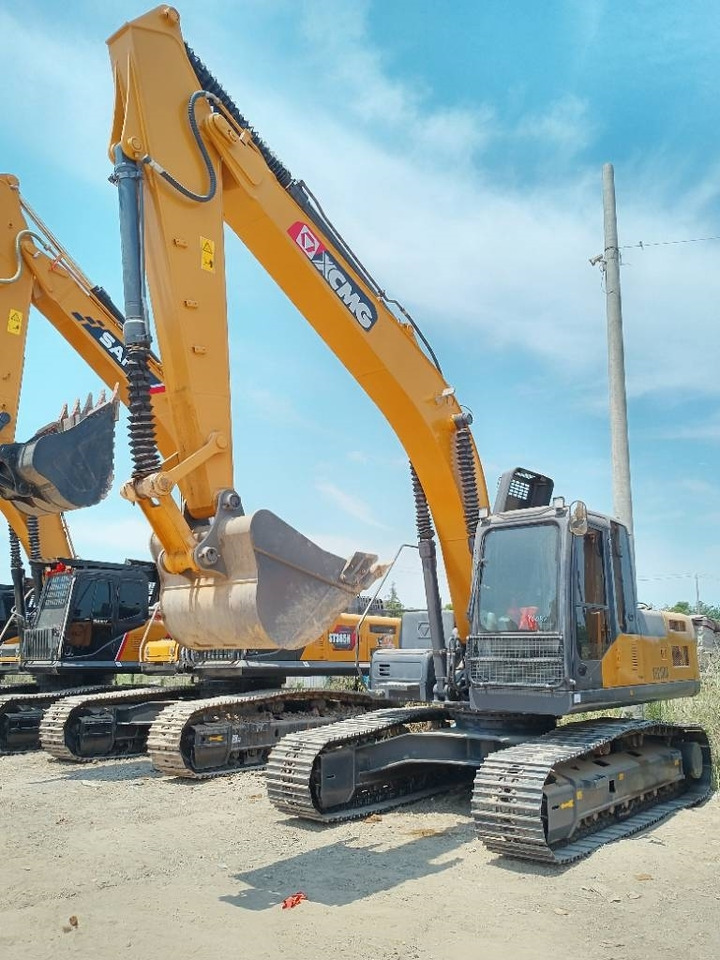 XCMG XE 215 DA  - Crawler excavator: picture 2 XCMG XE 215 DA  - Crawler excavator: picture 2