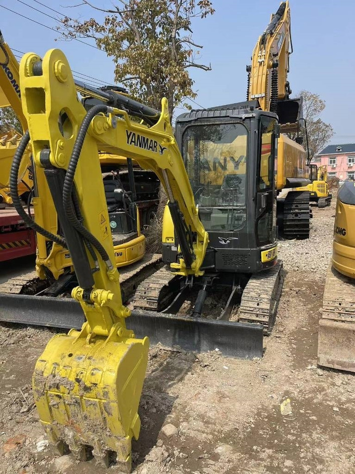 Yanmar Vio 35 - Mini excavator: picture 5 Yanmar Vio 35 - Mini excavator: picture 5
