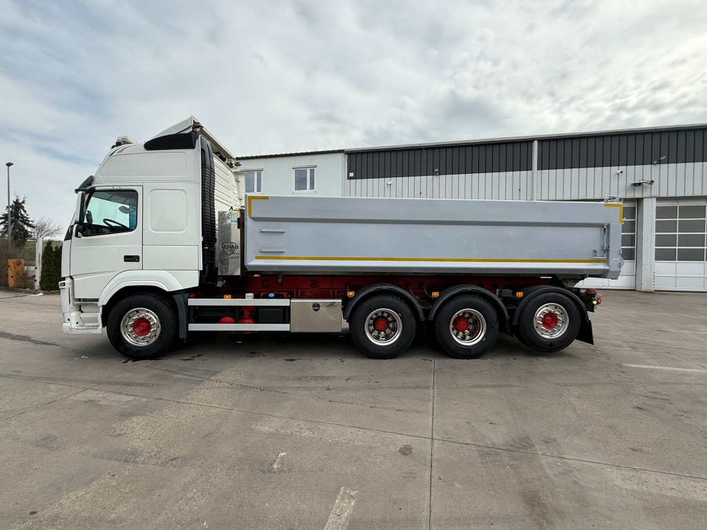 VOLVO FM 500, 2015, 8x4 tridem, S1 - Tipper: picture 5 VOLVO FM 500, 2015, 8x4 tridem, S1 - Tipper: picture 5