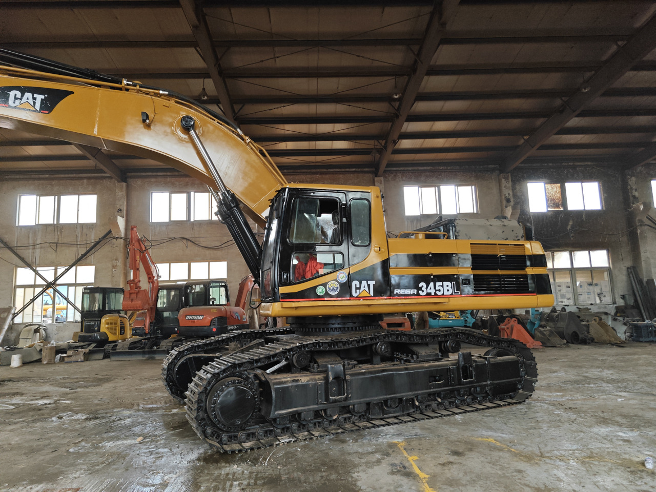 CATERPILLAR 345B Used cat 45ton excavator - Crawler excavator: picture 1 CATERPILLAR 345B Used cat 45ton excavator - Crawler excavator: picture 1