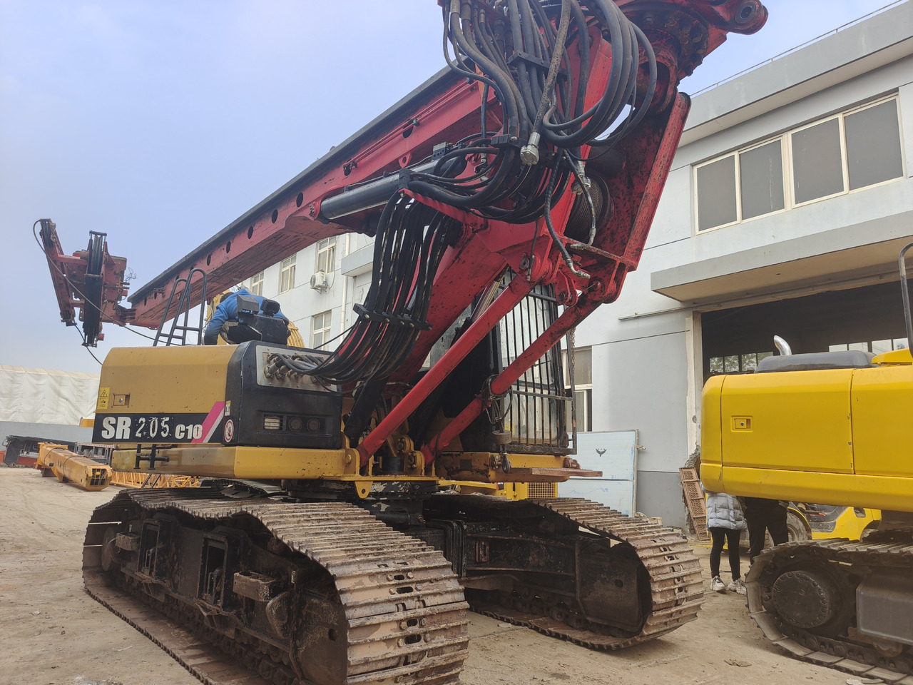 SANY SR205 Rotary Drill USED Crawler Drill rig - Drilling rig: picture 3 SANY SR205 Rotary Drill USED Crawler Drill rig - Drilling rig: picture 3