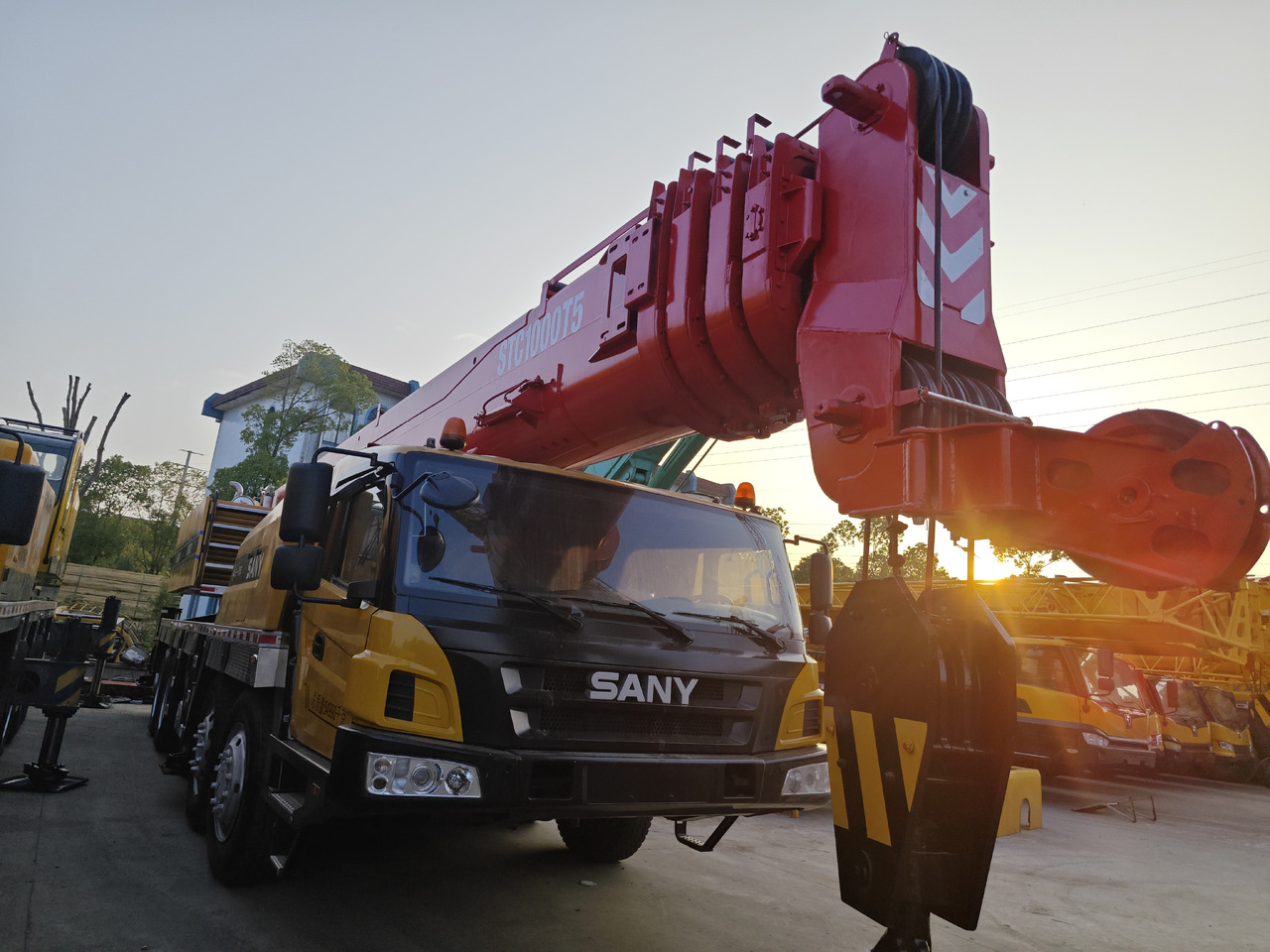 SANY STC1000T5 100ton used crane - Mobile crane: picture 2 SANY STC1000T5 100ton used crane - Mobile crane: picture 2