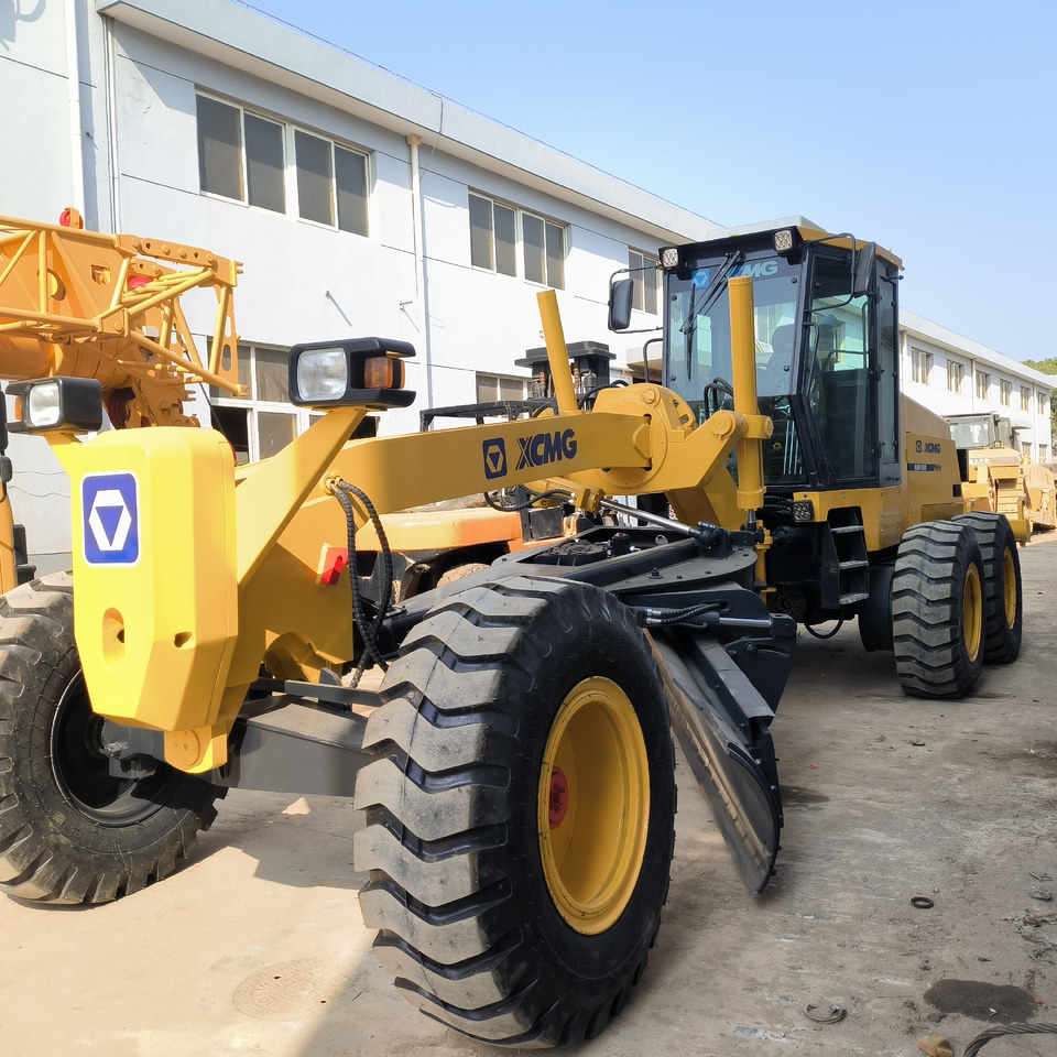 XCMG GR180 MOTOR GRADER - Grader: picture 3 XCMG GR180 MOTOR GRADER - Grader: picture 3