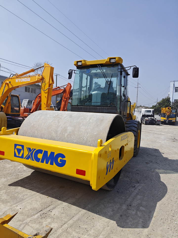 XCMG XS223J used xcmg road roller - Compactor: picture 3 XCMG XS223J used xcmg road roller - Compactor: picture 3