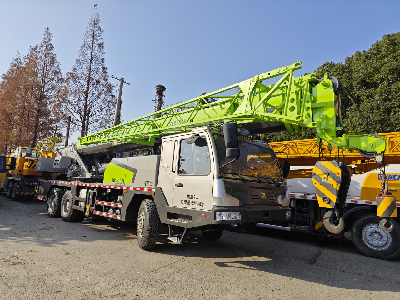 ZOOMLION ZTC250V 25TON - Mobile crane: picture 3 ZOOMLION ZTC250V 25TON - Mobile crane: picture 3