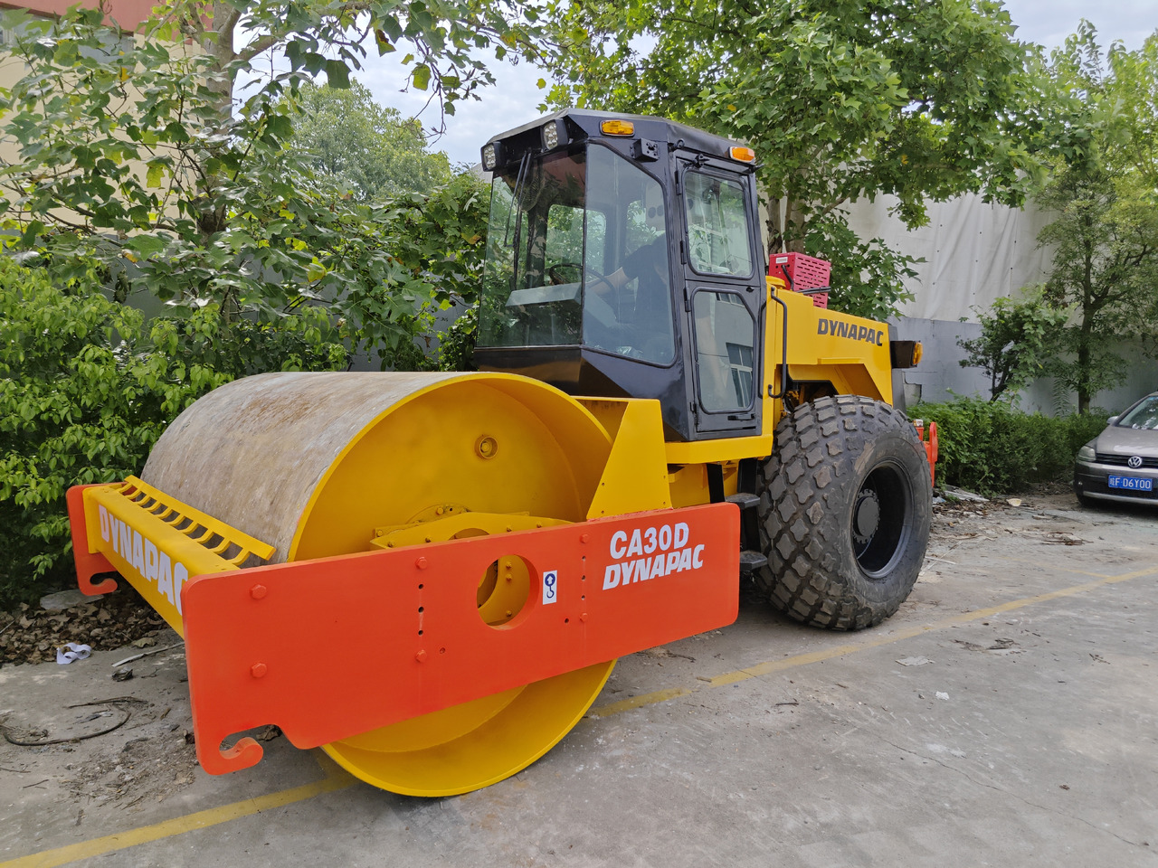 Dynapac CA30D - Compactor: picture 2 Dynapac CA30D - Compactor: picture 2