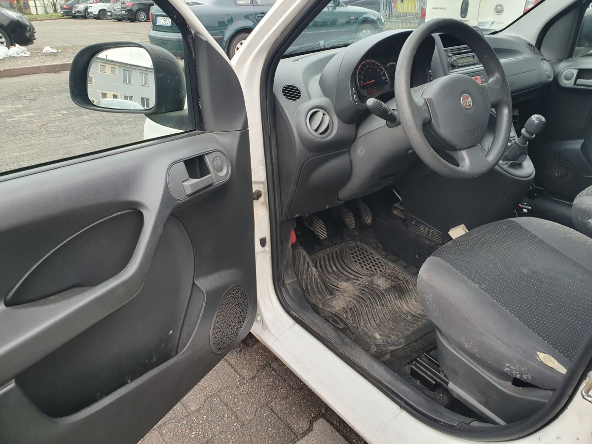FIAT PANDA HATCHBACK - Hatchback: picture 5 FIAT PANDA HATCHBACK - Hatchback: picture 5