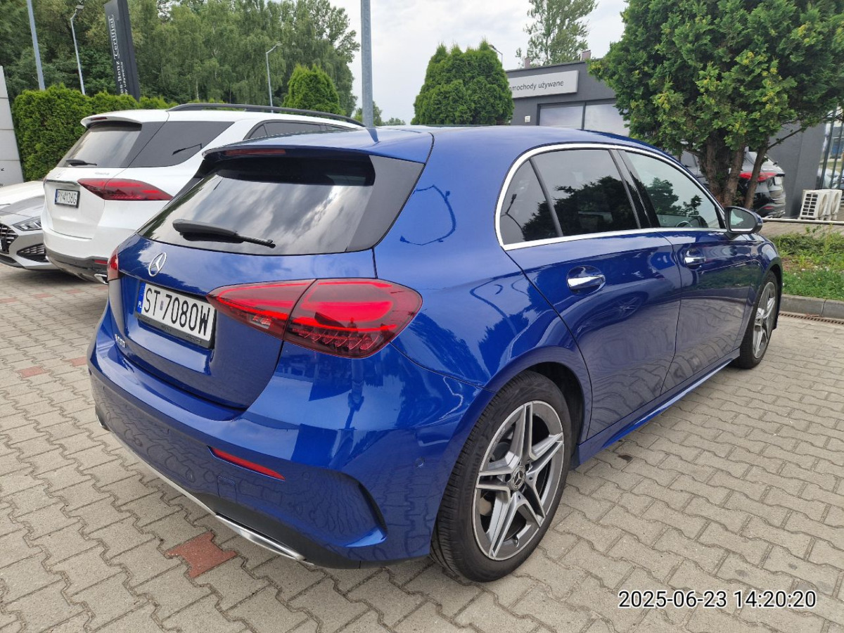 MERCEDES BENZ A 200 HATCHBACK - Hatchback: picture 4 MERCEDES BENZ A 200 HATCHBACK - Hatchback: picture 4