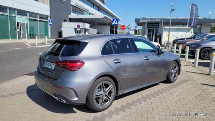 MERCEDES BENZ A200 HATCHBACK - Hatchback: picture 3 MERCEDES BENZ A200 HATCHBACK - Hatchback: picture 3