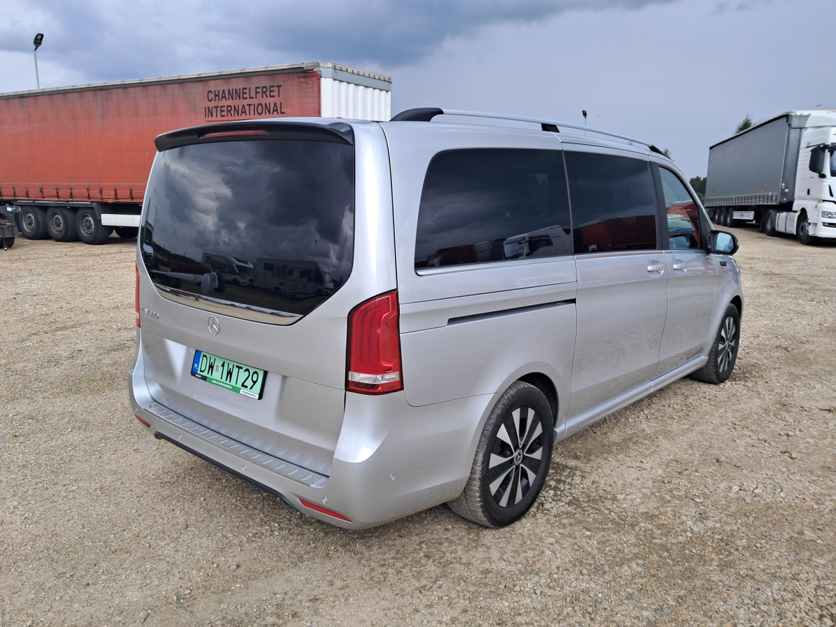 MERCEDES BENZ EQV300 VAN - Car: picture 5 MERCEDES BENZ EQV300 VAN - Car: picture 5