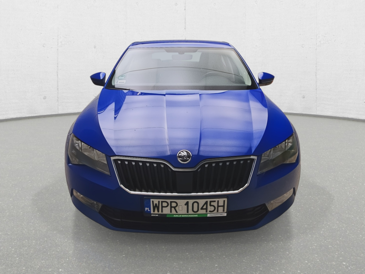 SKODA SUPERB LIFTBACK - Sedan: picture 3 SKODA SUPERB LIFTBACK - Sedan: picture 3