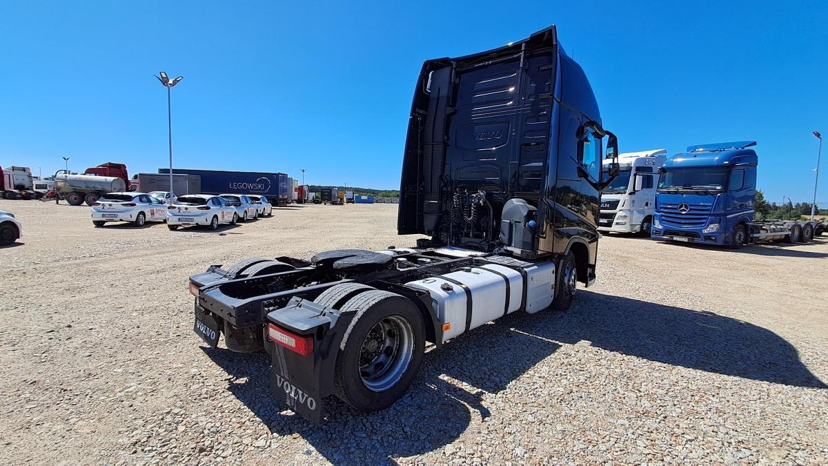 VOLVO FH CIĄGNIK SIODŁOWY - Tractor unit: picture 5 VOLVO FH CIĄGNIK SIODŁOWY - Tractor unit: picture 5