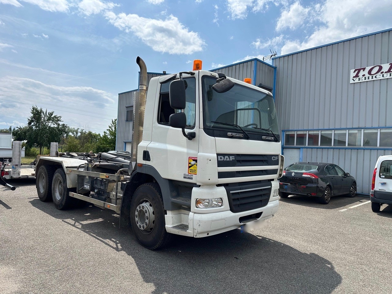 DAF CF 85.360 - Hook lift truck: picture 4 DAF CF 85.360 - Hook lift truck: picture 4