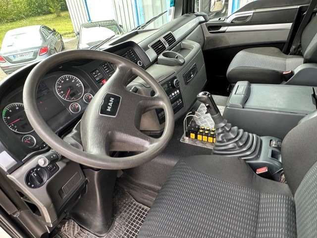 MAN TGS 35440 - Hook lift truck: picture 5 MAN TGS 35440 - Hook lift truck: picture 5