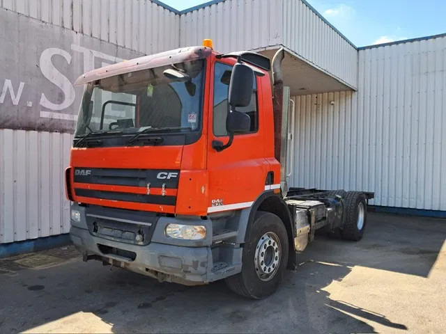 DAF CF 75.310 , RHD , ZF Manual , Euro 5 - Cab chassis truck: picture 1 DAF CF 75.310 , RHD , ZF Manual , Euro 5 - Cab chassis truck: picture 1
