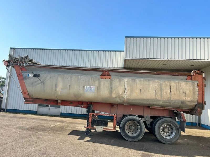 Fruehauf 2 Axle Steel Tipper , 8 Tyres, Spring Suspension , Drum Brakes - Tipper semi-trailer: picture 2 Fruehauf 2 Axle Steel Tipper , 8 Tyres, Spring Suspension , Drum Brakes - Tipper semi-trailer: picture 2