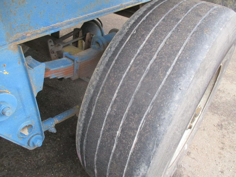 Tipper semi-trailer Fruehauf 2 Axle , Steel Tipper , Drum brakes, Spring suspension: picture 9