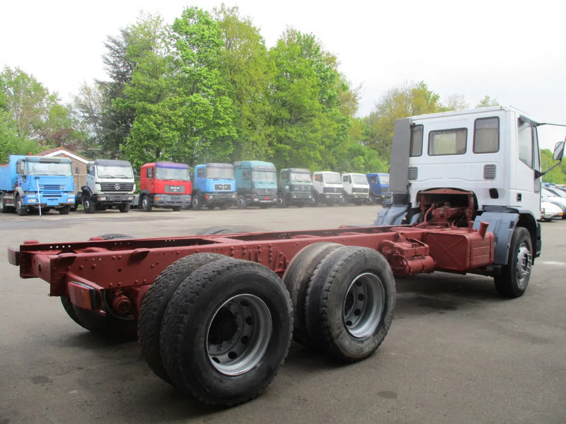 Iveco Eurotrakker 260 E 34 , Manual , 6x4 , Euro 2 - Cab chassis truck: picture 3 Iveco Eurotrakker 260 E 34 , Manual , 6x4 , Euro 2 - Cab chassis truck: picture 3