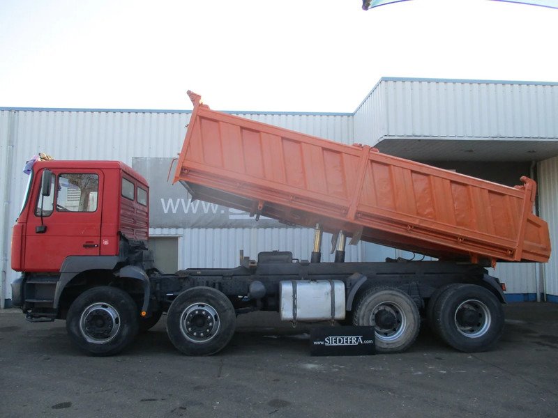 MAN 35.414 , 8x4 , ZF Manual , EURO 3 , 3 way tipper , Spring suspension - Tipper: picture 2 MAN 35.414 , 8x4 , ZF Manual , EURO 3 , 3 way tipper , Spring suspension - Tipper: picture 2