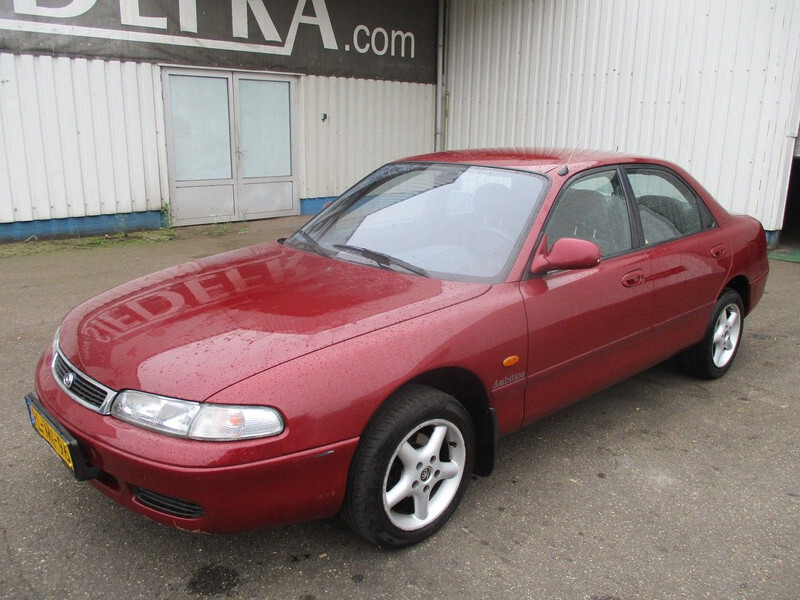 Car Mazda 626 SEDAN 1.8I LX , Airco: picture 1