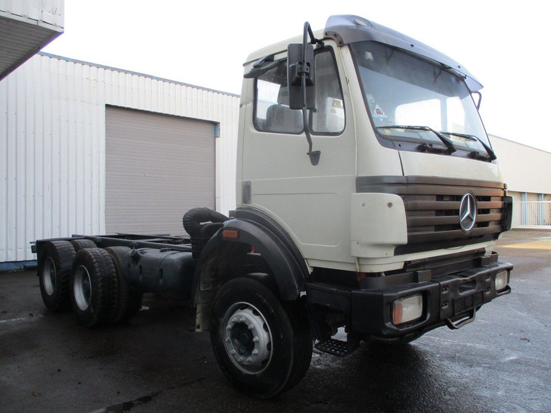 Mercedes-Benz 2538 , V8 , Manual , 6x4 , Spring suspension , Euro 2 - Cab chassis truck: picture 4 Mercedes-Benz 2538 , V8 , Manual , 6x4 , Spring suspension , Euro 2 - Cab chassis truck: picture 4