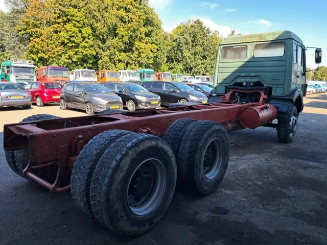 Mercedes-Benz 2632 , V10 , 6x4 , Long chassis , Spring suspension , ZF Manual - Cab chassis truck: picture 3 Mercedes-Benz 2632 , V10 , 6x4 , Long chassis , Spring suspension , ZF Manual - Cab chassis truck: picture 3