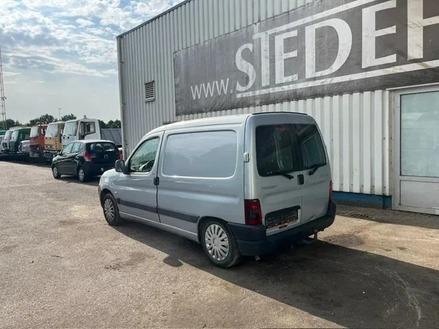 Peugeot Partner 1.9 D , Airco , Belgium Regestration - Small van: picture 5 Peugeot Partner 1.9 D , Airco , Belgium Regestration - Small van: picture 5