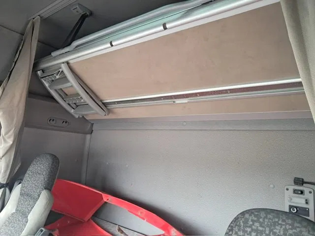 Tractor unit DAF XF 105 460 , Manual Gearbox , PTO , Tipper Hydraulics , Airco , Superspace Cab: picture 17