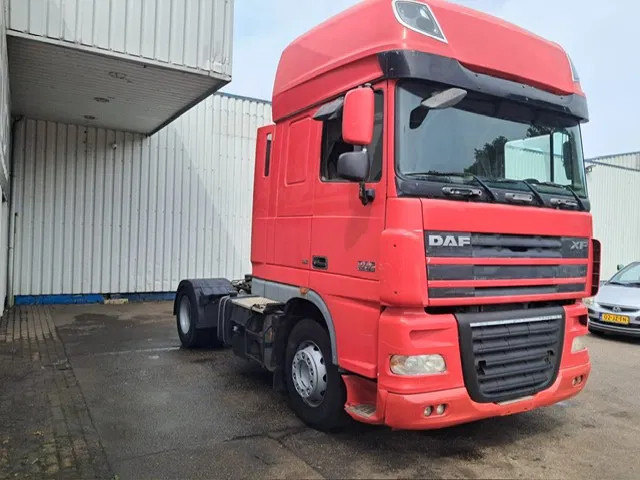 Tractor unit DAF XF 105 460 , Manual Gearbox , PTO , Tipper Hydraulics , Airco , Superspace Cab: picture 8