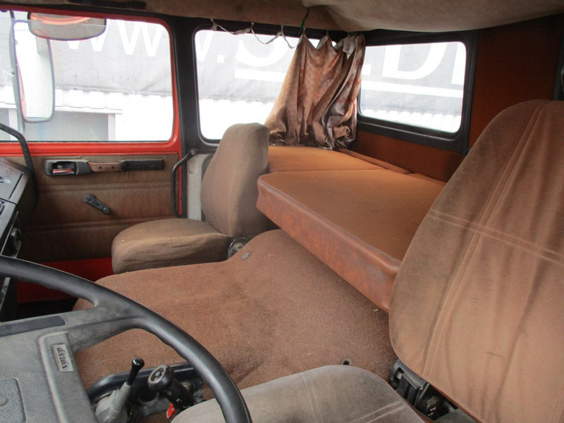 Cab chassis truck Volvo F7 , 6x4 , Manual , Euro 1 , Telma Retarder , Spring suspension: picture 10